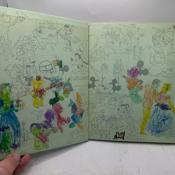 Walt Disney Alphabet A-Z Volume 1 Hardcover 1983 Bantam Books Childrens Book - Picture 3 of 5